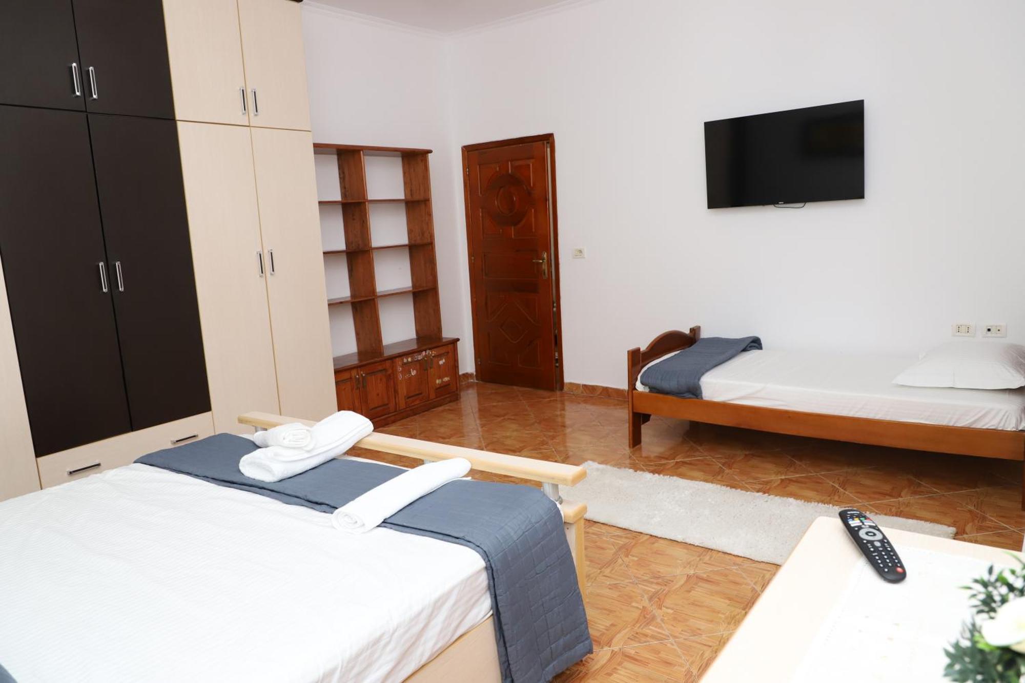 Apartment Xheison Berat Exterior foto