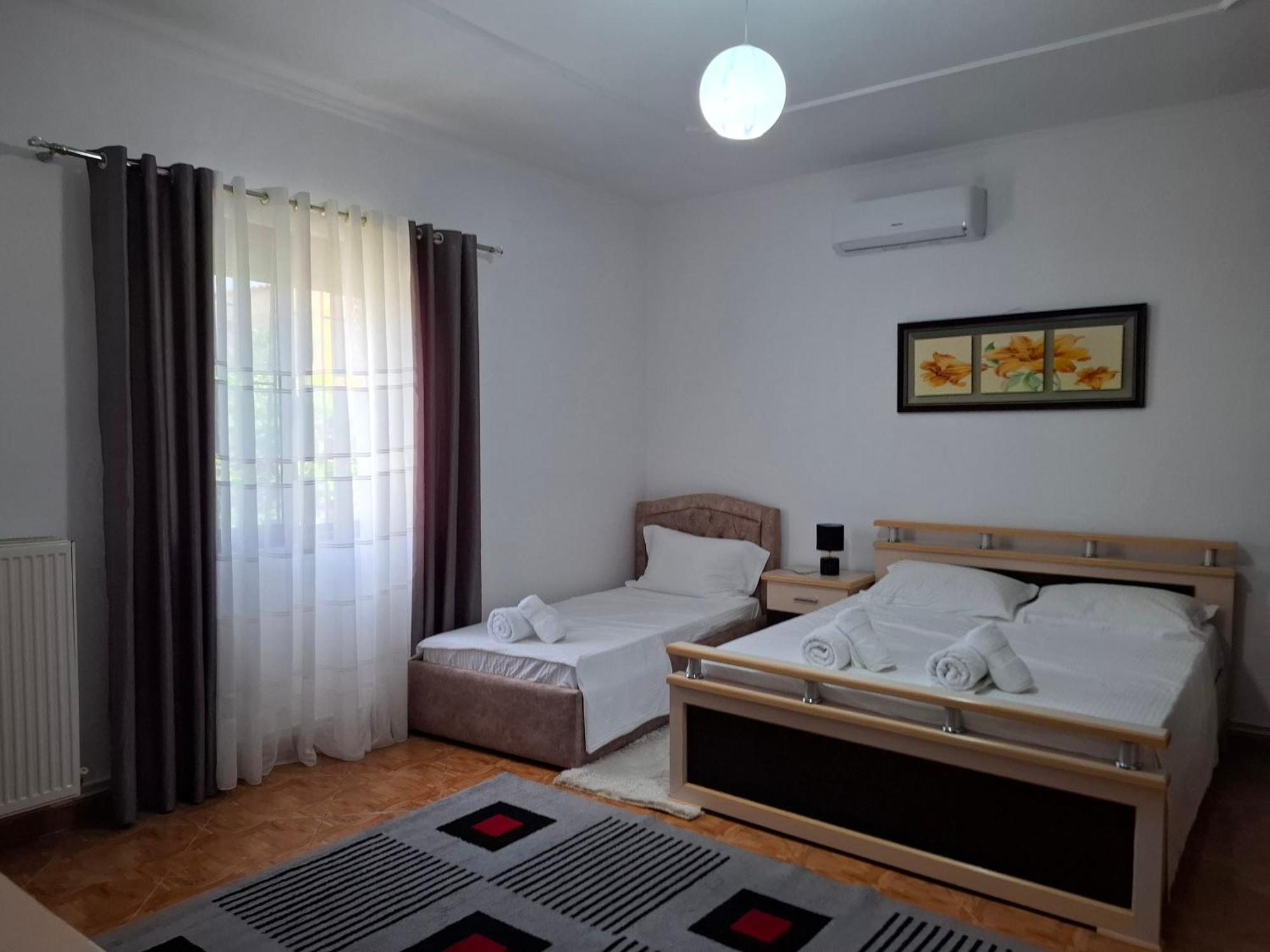 Apartment Xheison Berat Exterior foto